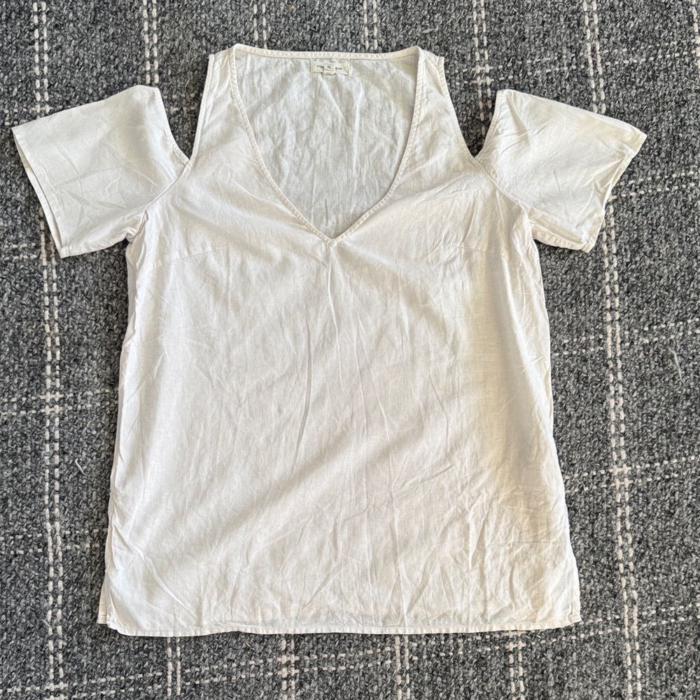 Silence + Noise Cream V-Neck Short Sleeve Top